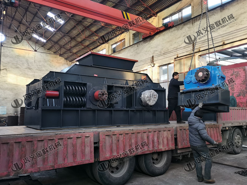 時產(chǎn)100噸對輥制砂機參數(shù)是多少，有哪些部分組成