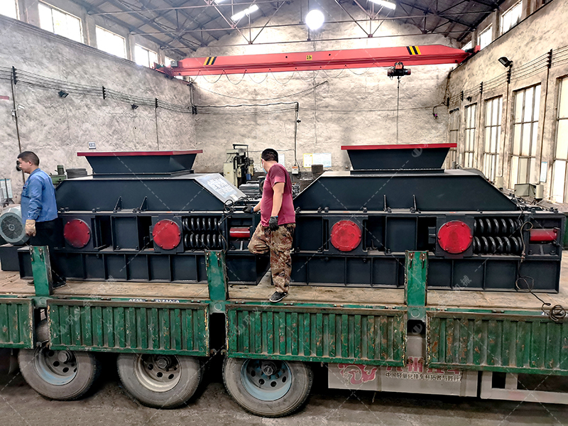 煤矸石對輥破碎機的出料粒度能達到多少？產量多大？