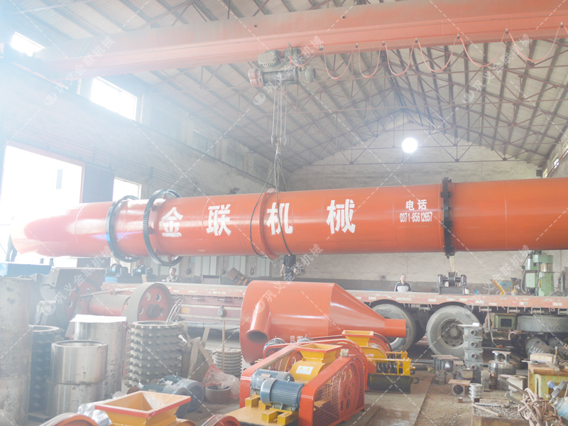 兩臺小型對輥機(jī)和烘干機(jī)發(fā)貨圖片_發(fā)往湖南永興_破碎烘干銅渣