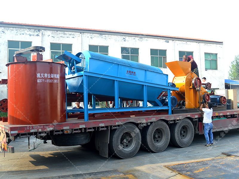 86雙級(jí)粉碎機(jī)生產(chǎn)線發(fā)貨圖片_發(fā)往廣西百色_破碎篩分金礦石