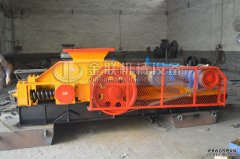 石英石細(xì)碎制砂機(jī)成品效果怎么樣?對(duì)輥石英石粉碎機(jī)出沙率高嗎?