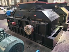 小型雙輥制砂機的時產(chǎn)量是多少，哪個廠家好？