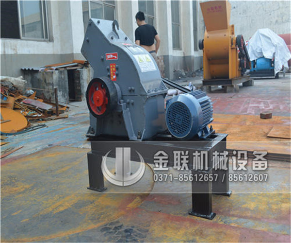 物料濕度過大對錘式破碎機(jī)有什么影響